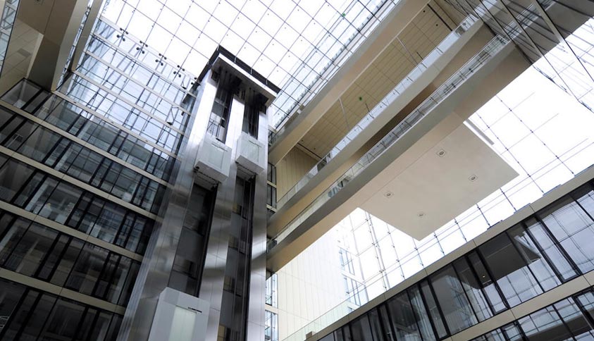 Hvad er sikkerhedspunkterne i elevatorvedligeholdelsesarbejde